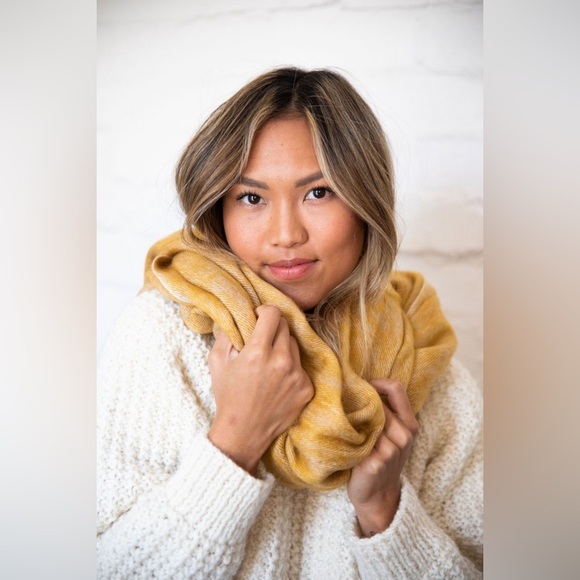 HOBO & HATCH Marabella Wrap - Picture 2 of 6